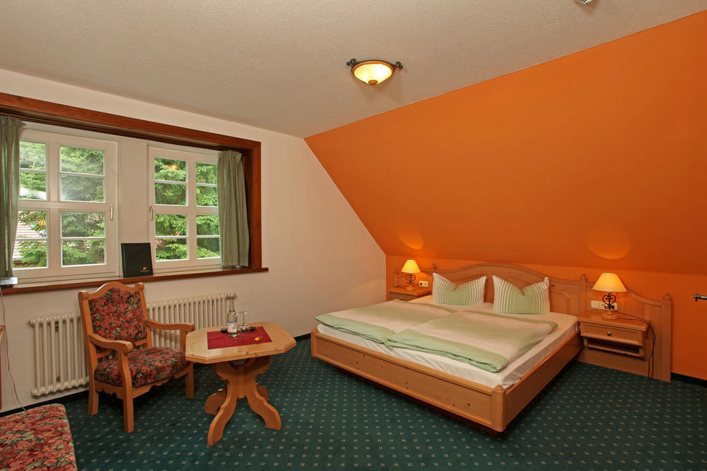 Guhlen Glienicke Hotel Boltenmuehle חדר תמונה
